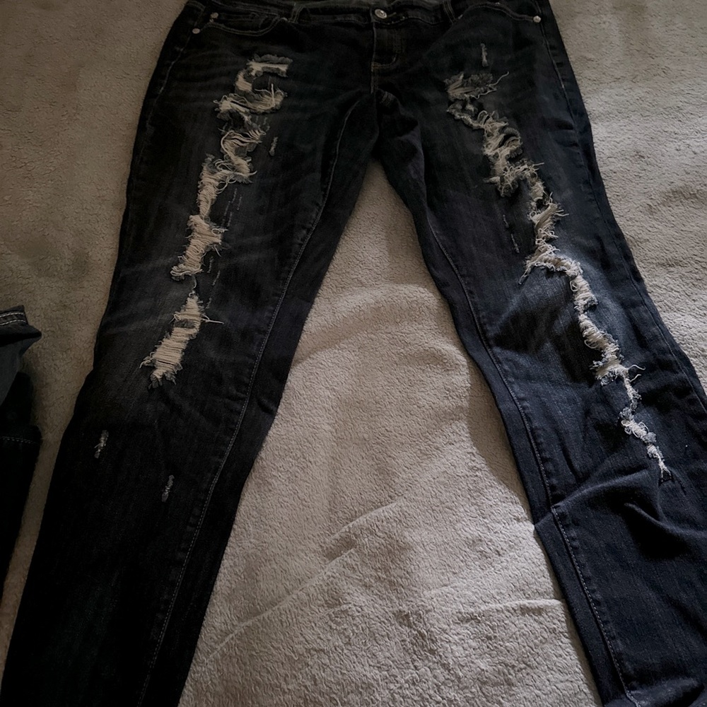 Boyfriend Ripped Jeans